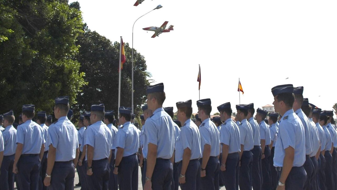 Alumnos de la Academia B&aacute;sica del Aire, en Le&oacute;n.