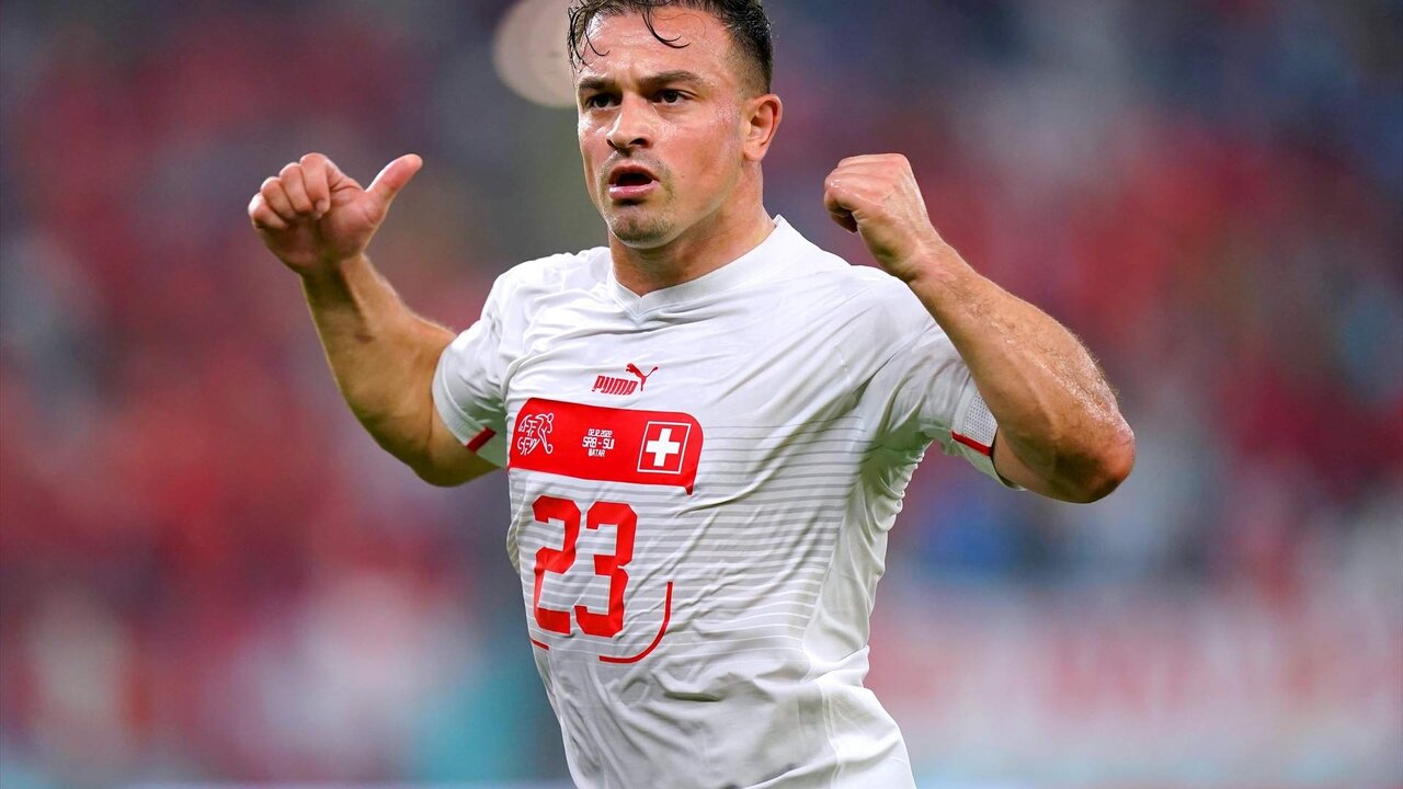 A Shaqiri le pone mucho ver camisetas serbias enfrente