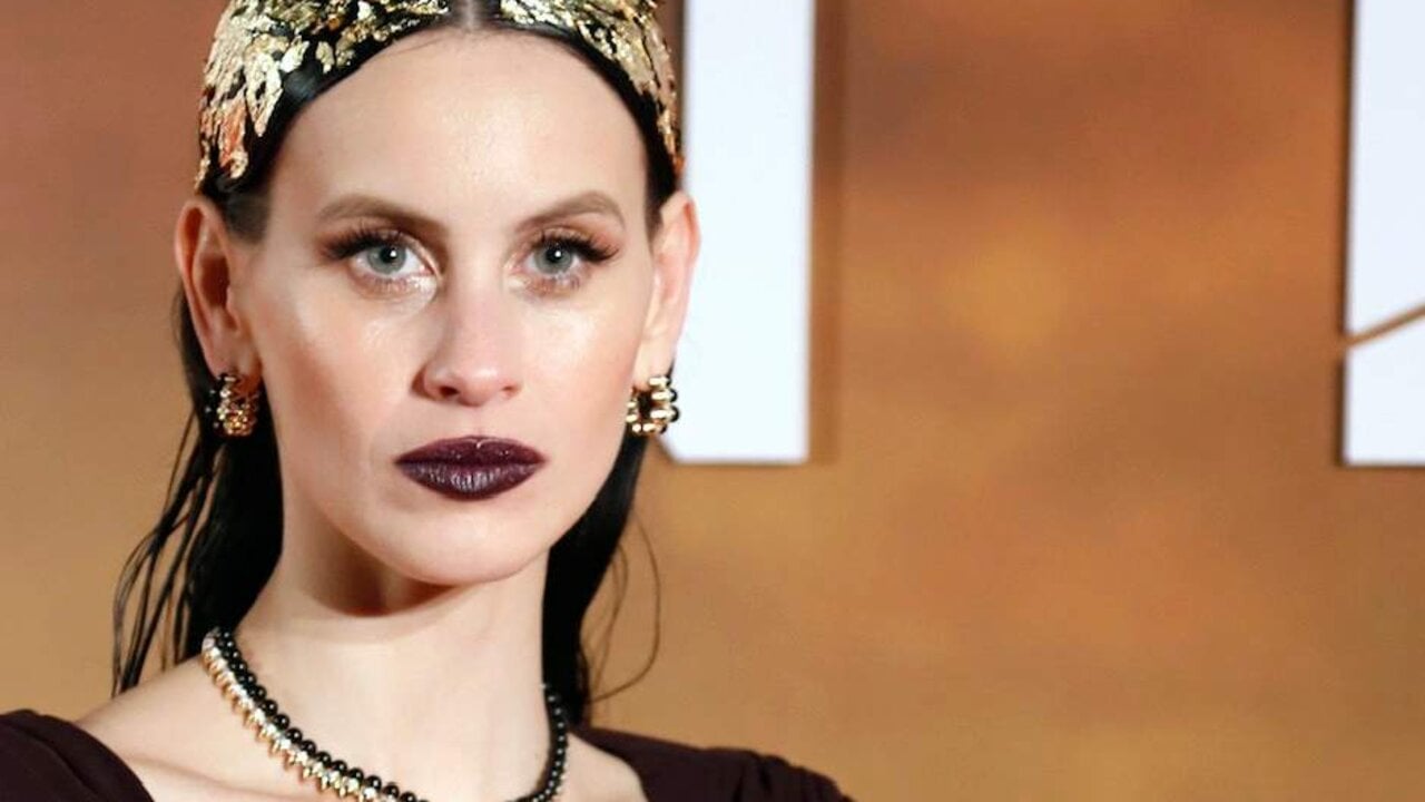 La actriz protagonista de 'La chica de nieve', MIlena Smit, en el photocall de la premiere en el Cine Alb&eacute;niz, a 25 de enero en Malaga, (Andaluc&iacute;a, Espa&ntilde;a). Hoy se ha realizado el preestreno de la nueva serie de Netflix "la chica de nieve" en el cine Alb&eacute;niz donde se han reunido el elenco de artistas que protagonizan la pel&iacute;cula dirigida por David Ulloa basada en la novela hom&oacute;nima del escritor Javier Castillo.
&Aacute;lex Zea / Europa Press
25/1/2023
