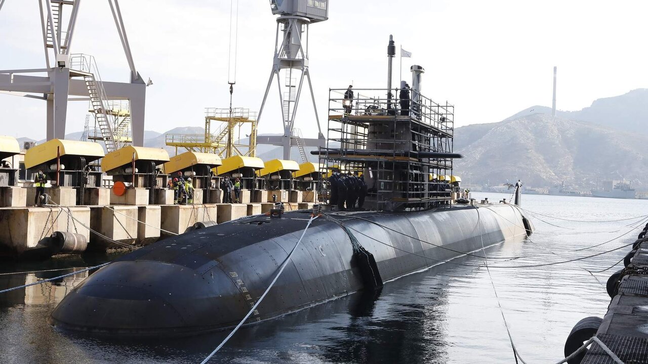 El submarino Isaac Peral zarpa rumbo a la misi&oacute;n Sea Guardian