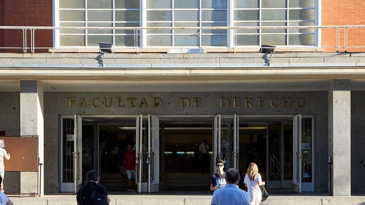 Facultad de Derecho de la Universidad Complutense de Madrid (Foto: Jes&uacute;s Hell&iacute;n / Europa Press).