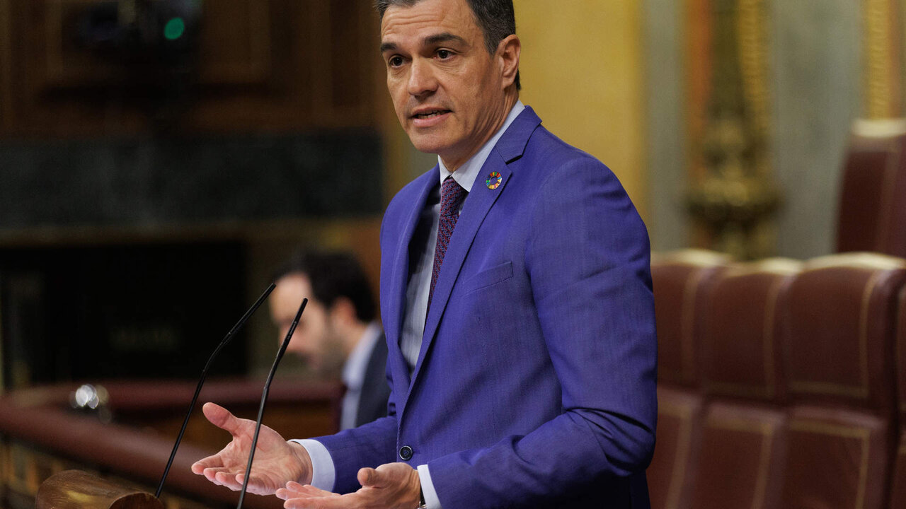 S&aacute;nchez rectifica: abandona la campa&ntilde;a contra los medios a los que ha acusado de estar manejados por &ldquo;poderes ocultos&rdquo;.