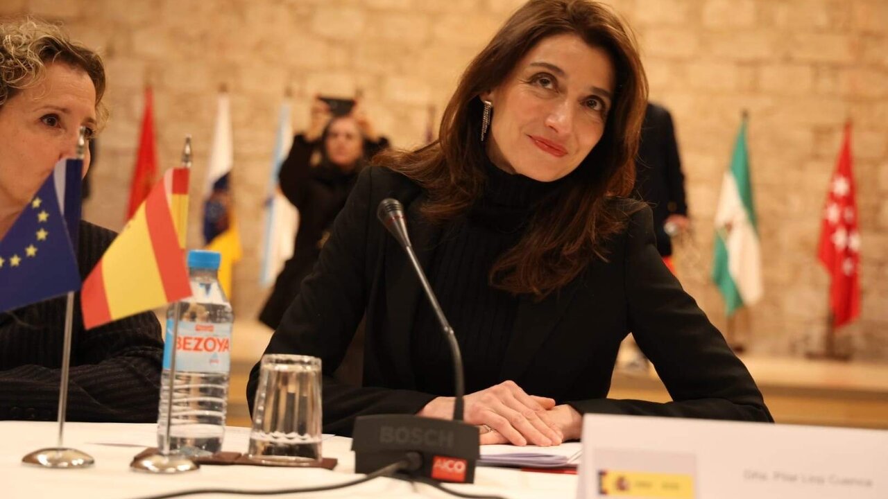Llop insiste en que las peticiones de los LAJ no son "viables" pero anima a "seguir dialogando"