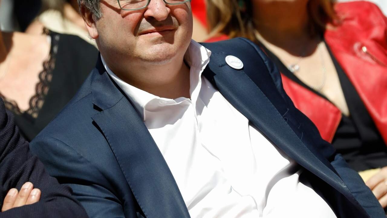13-05-23 El candidato del PSOE a la presidencia de la Comunidad Aut&oacute;noma, Pepe V&eacute;lez, el alcalde de Murcia y candidato municipal, Jos&eacute; Antonio Serrano, la candidata a la alcald&iacute;a de La Alberca, Mari Carmen L&oacute;pez y el ministro de Cultura y Deporte, Miquel Iceta, participan en el acto de presentaci&oacute;n de las candidaturas de pedan&iacute;as y Juntas de Distrito de Murcia.