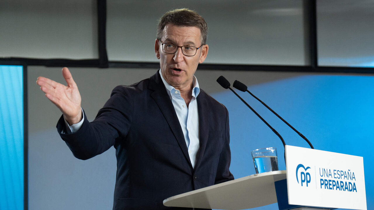El presidente del PP, Alberto N&uacute;&ntilde;ez Feij&oacute;o, interviene durante un acto sectorial del Partido Popular sobre econom&iacute;a, en Casa Seat, a 26 de junio de 2023, en Barcelona, Catalunya (Espa&ntilde;a).