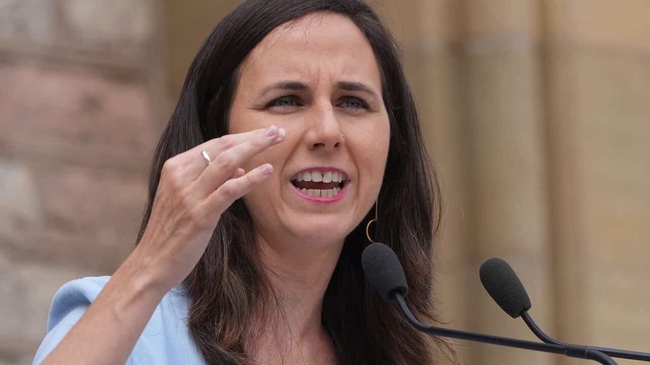 Acto de SUMAR en San Sebasti&aacute;n con Ione Belarra y Pilar Garrido