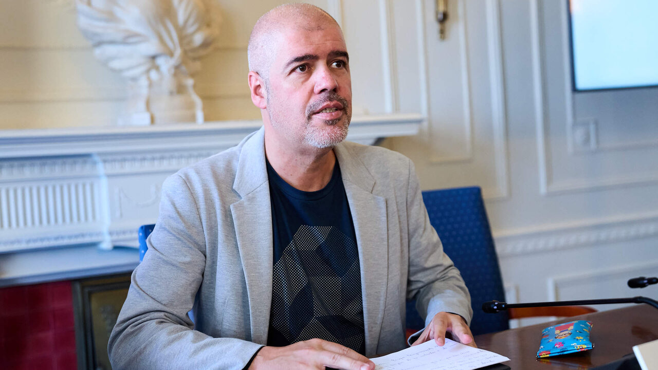 22/6/23  SANTANDER
uimp 
XL SEMINARIO DE APIE. LA ECONOM&Iacute;A DE LA DEMOCRACIA. DE LA TRANSICI&Oacute;N Y LA ENTRADA EN LA UE HASTA LA CRISIS DE LA PANDEMIA 
Unai Sordo, secretario general de CCOO

FOTO: Juan Manuel Serrano Arce

