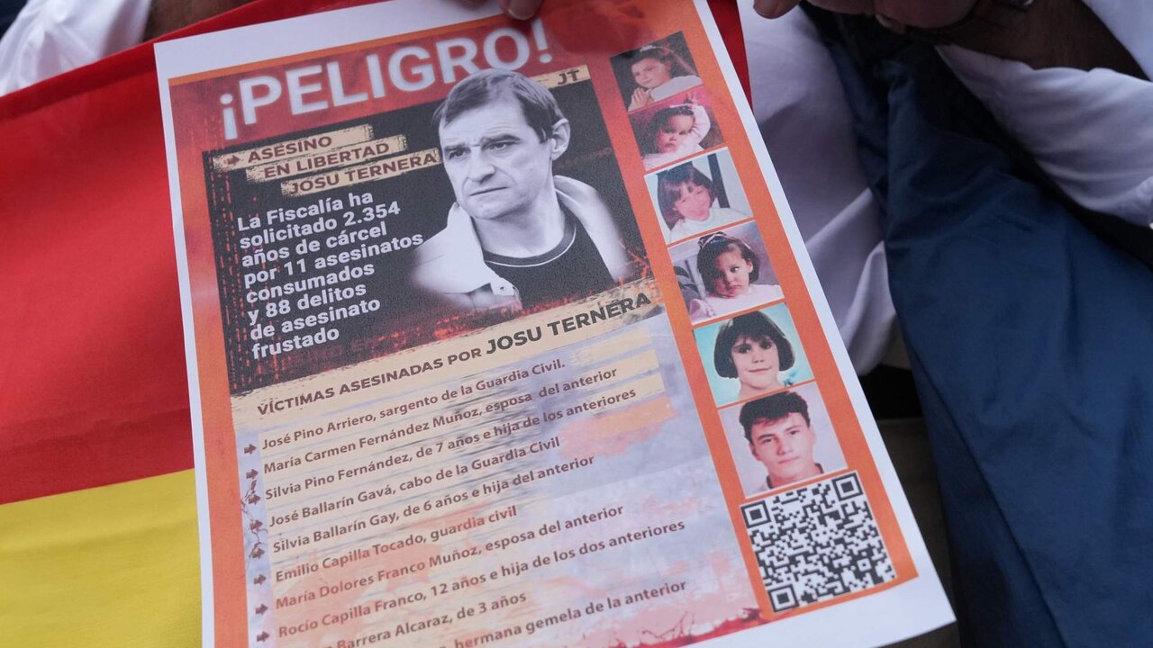 Acto de VOX en e.l Zinemaldia por la proyecci&oacute;n de la pel&iacute;cula de Josu Ternera
