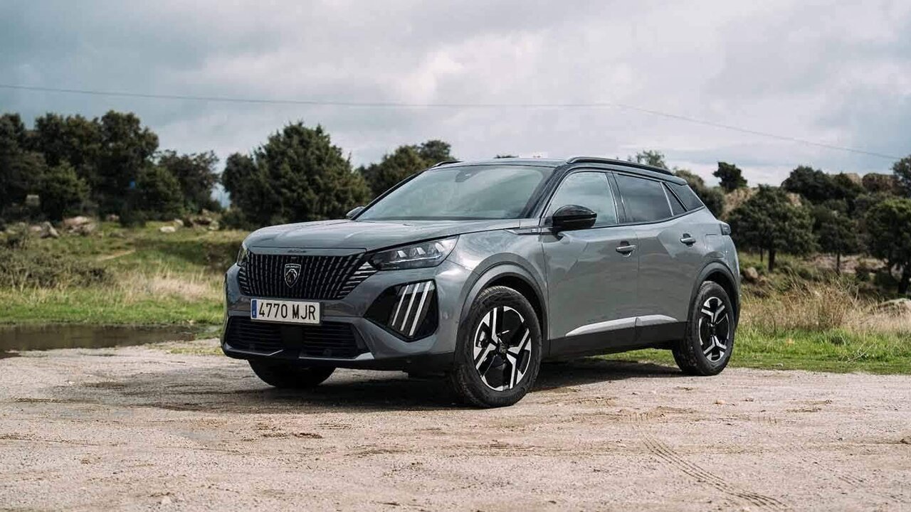 El Peugeot E-2008 lidera las ventas de veh&iacute;culos el&eacute;ctricos de su segmento, el B-SUV.