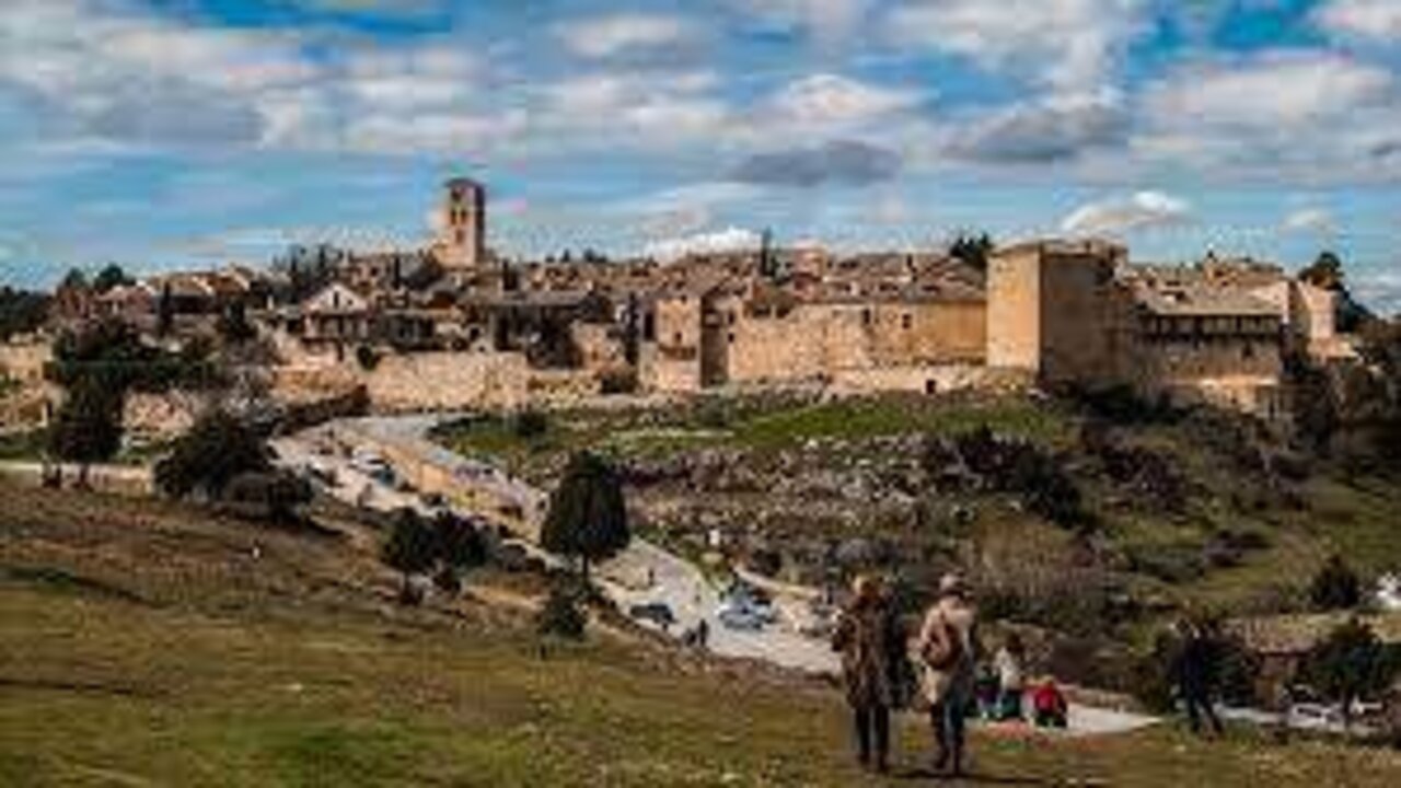 Pueblos con m&aacute;s encanto: Viaja a Pedraza en Segovia