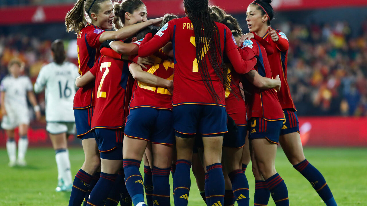 Celebraci&oacute;n de la selecci&oacute;n femenina de futbol.