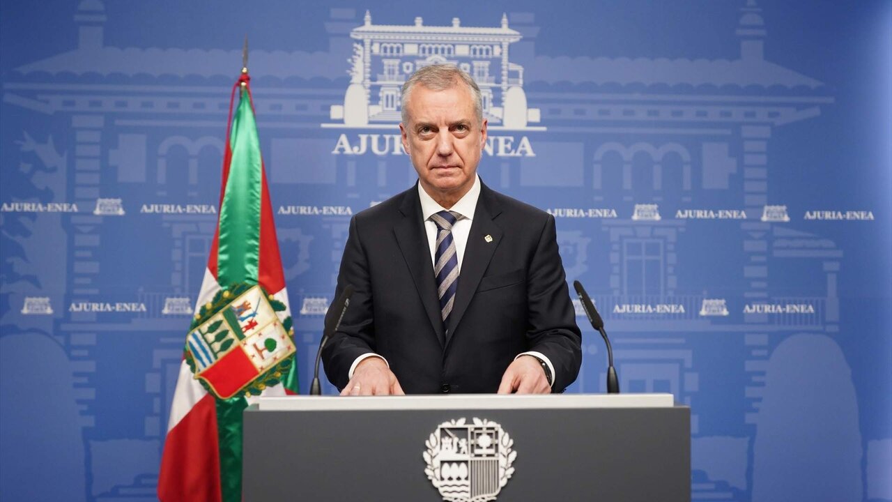 El Lehendakari, I&ntilde;igo Urkullu, comparece ante los medios de comunicaci&oacute;n, en la sede de Lehendakaritza, a 22 de febrero de 2024, en Vitoria, &Aacute;lava, Pa&iacute;s Vasco (Espa&ntilde;a). El motivo de la comparecencia es anunciar que las elecciones vascas se celebrar&aacute;n el domingo 21 de abril.