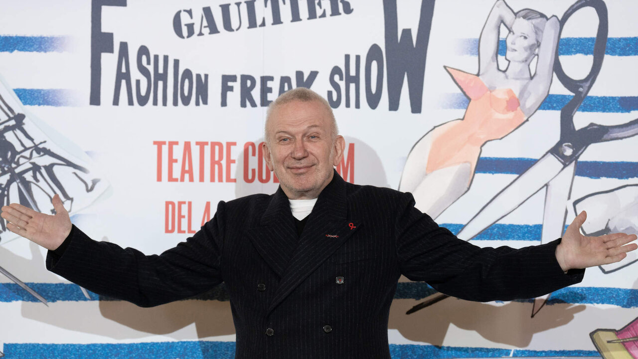 El dise&ntilde;ador Jean Paul Gaultier presenta el espect&aacute;culo &lsquo;Fashion Freak Show&rsquo;, en el Teatro Coliseum, a 28 de febrero de 2024, en Barcelona, Catalunya (Espa&ntilde;a). Jean Paul Gaultier hace una combinaci&oacute;n de revista, concierto pop y desfile de moda. Actores, bailarines y artistas de circo llenan el escenario, interpretando a personajes que se despliegan en un tel&oacute;n de fondo compuesto por una gigantesca pantalla de v&iacute;deo.
28 FEBRERO 2024;GAULTIER;MODA;CATALU&Ntilde;A;DISE&Ntilde;ADOR;
David Zorrakino / Europa Press
28/2/2024
