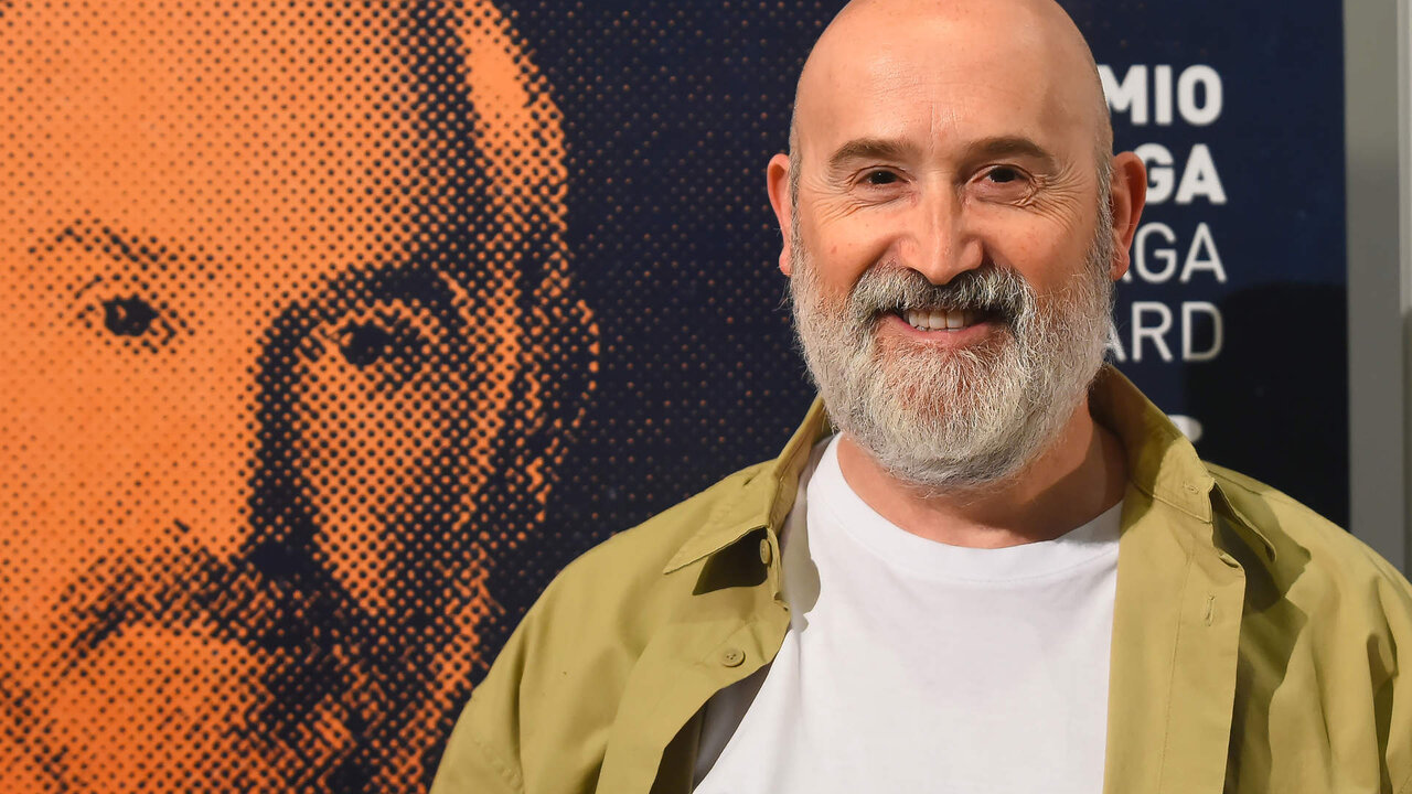 El actor Javier C&aacute;mara con motivo de la entrega del premio M&aacute;laga Sur en el Teatro Cervantes, a 4 de marzo de 2024 en M&aacute;laga (Andaluc&iacute;a, Espa&ntilde;a). Con motivo del Festival de Cine de M&aacute;laga, el actor Javier C&aacute;mara mantiene un encuentro en la entrega del premio M&aacute;laga Sur.
&Aacute;lex Zea / Europa Press
04/3/2024