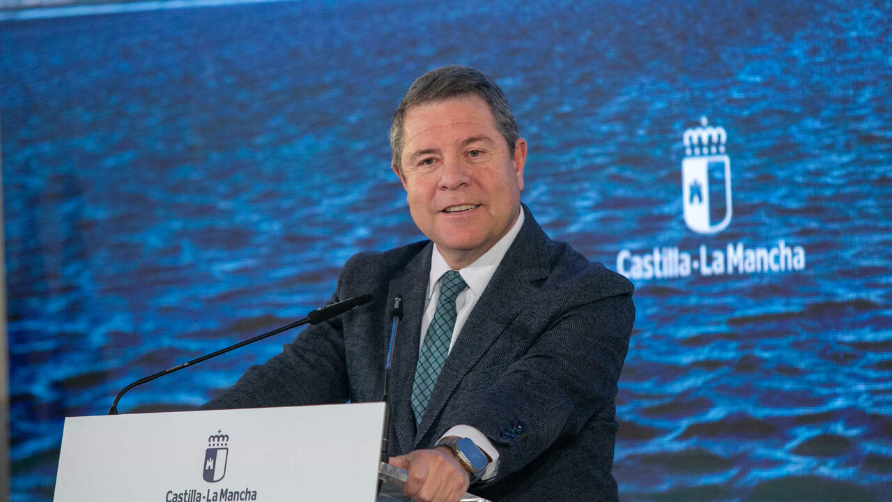 Ontur (Albacete), 2 de marzo de 2024.- El presidente de Castilla-La Mancha, Emiliano Garc&iacute;a-Page, ha inaugurado los regad&iacute;os de la comunidad de regantes de Ontur-Albatana y de la sociedad Agraria de Transformaci&oacute;n de Albatana. (Foto: A. P&eacute;rez Herrera // JCCM)