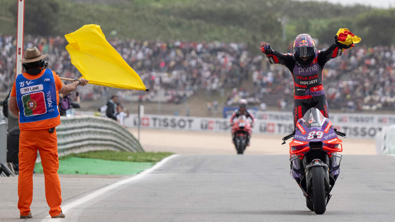 MARTIN Jorge (spa), Prima Pramac Racing, Ducati Desmosedici GP24, portrait celebrates his victory during the 2024 MotoGP Grande Pr&eacute;mio Tissot de Portugal on Aut&oacute;dromo Internacional do Algarve Circuit from March 22 to 24, in Portimao, Portugal - Photo Studio Milagro / DPPI