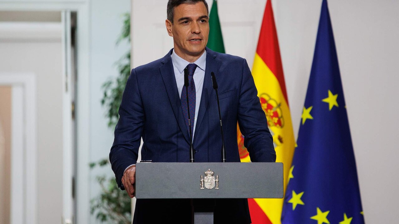 El presidente del Gobierno, Pedro S&aacute;nchez, comparece en una rueda de prensa tras una reuni&oacute;n, en el Complejo de la Moncloa, a 15 de abril de 2024, en Madrid.