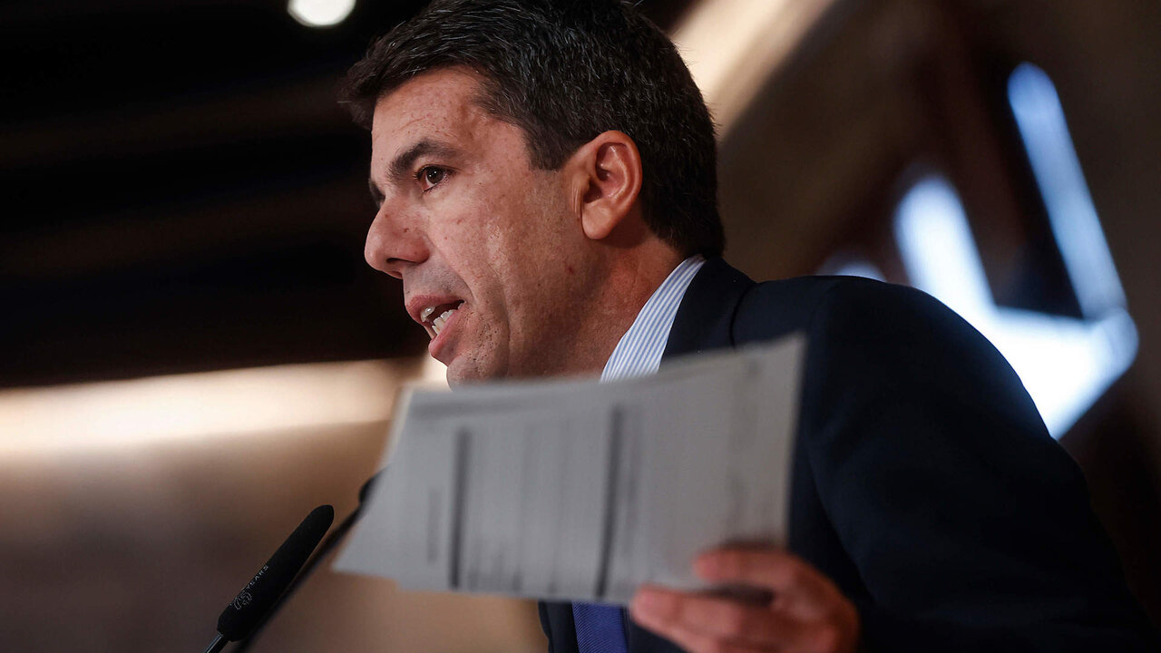 ROBER SOLSONA..20240116&hellip;..  El 'president' de la Generalitat, Carlos Maz&oacute;n, ofrece una rueda de prensa para valorar la situaci&oacute;n del sector p&uacute;blico de la Generalitat. Palau de la Generalitat.