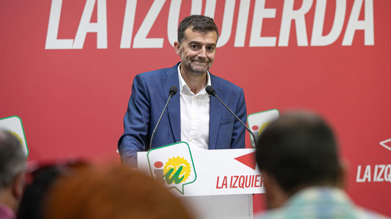 Rueda de prensa de Antonio Ma&iacute;llo para explicar los motivos de su dimisi&oacute;n como coordinador general de IU Andaluc&iacute;a y como diputado del Parlamento andaluz.