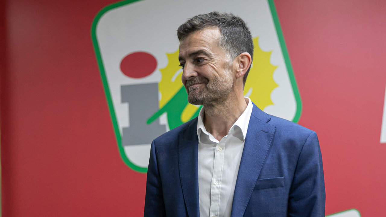 Rueda de prensa de Antonio Ma&iacute;llo para explicar los motivos de su dimisi&oacute;n como coordinador general de IU Andaluc&iacute;a y como diputado del Parlamento andaluz.