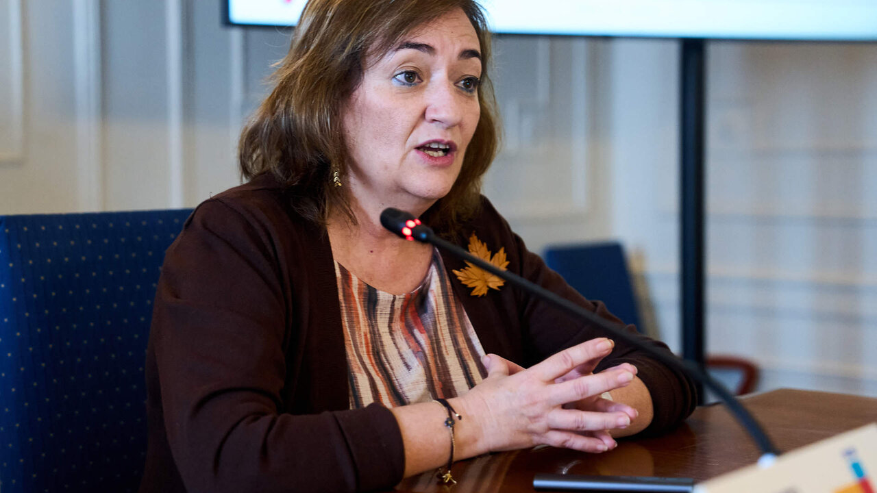 22/6/23  SANTANDER
uimp 
XL SEMINARIO DE APIE. LA ECONOM&Iacute;A DE LA DEMOCRACIA. DE LA TRANSICI&Oacute;N Y LA ENTRADA EN LA UE HASTA LA CRISIS DE LA PANDEMIA 
Cristina Herrero, presidencia de Airef

FOTO: Juan Manuel Serrano Arce