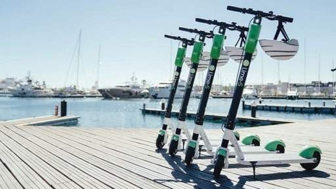 Patinetes en La Marina de Valencia