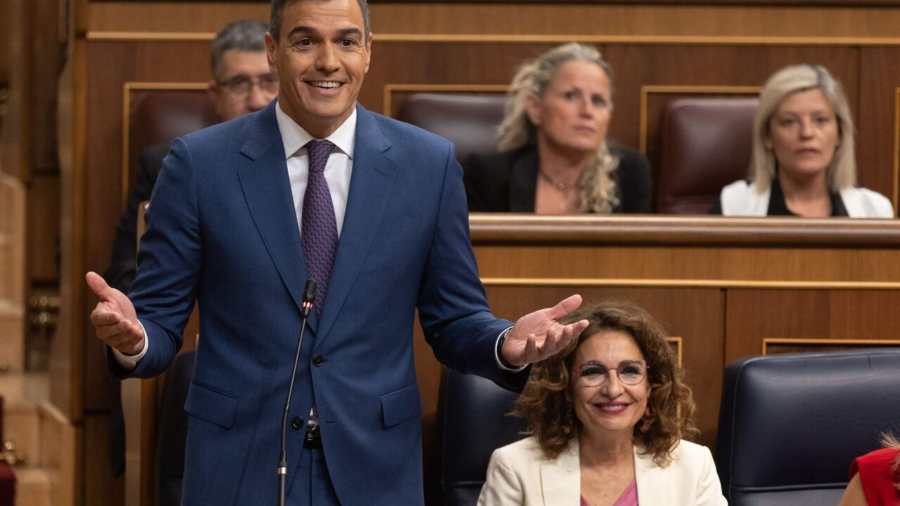 El presidente del Gobierno, Pedro S&aacute;nchez, interviene durante una sesi&oacute;n de control, en el Congreso de los Diputados, a 12 de junio.