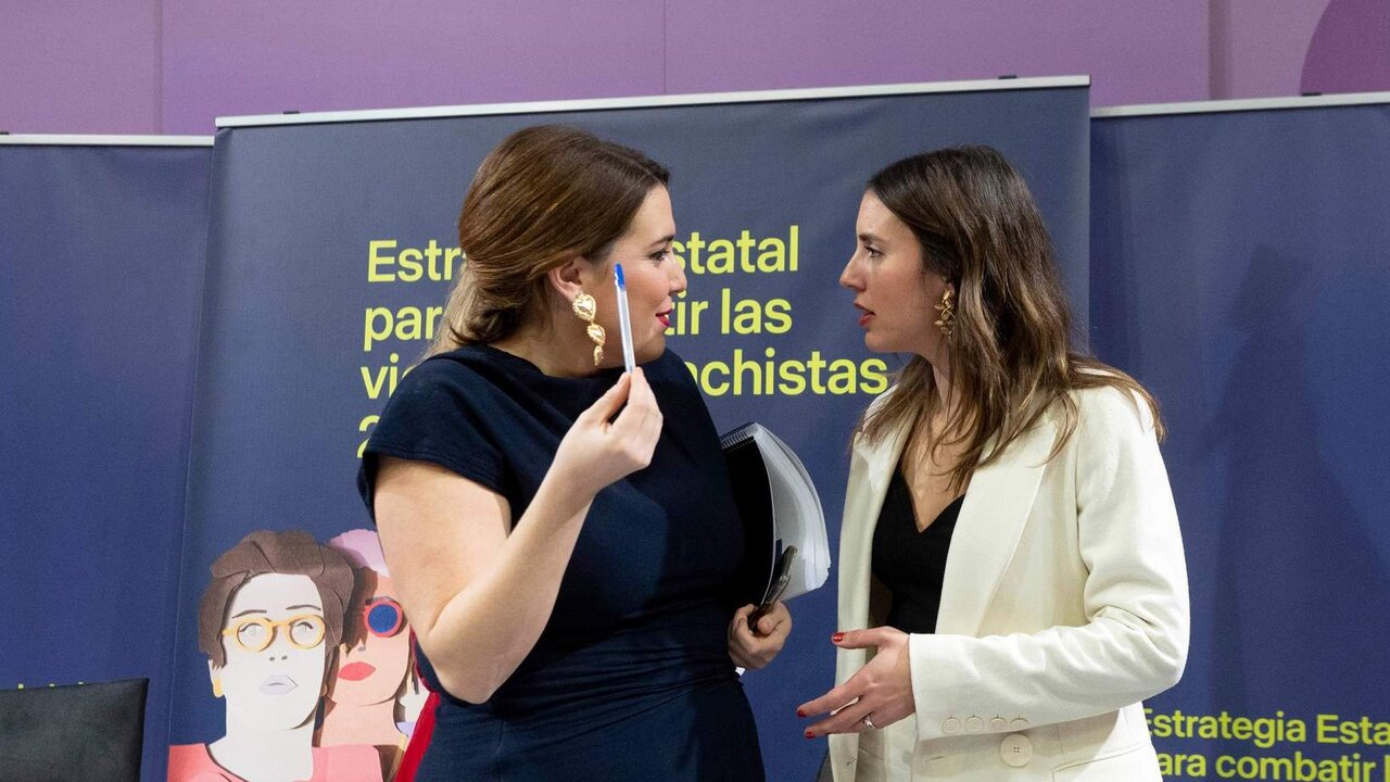 &Aacute;ngela Rodr&iacute;guez e Irene Montero, en un acto del Ministerio de Igualdad.