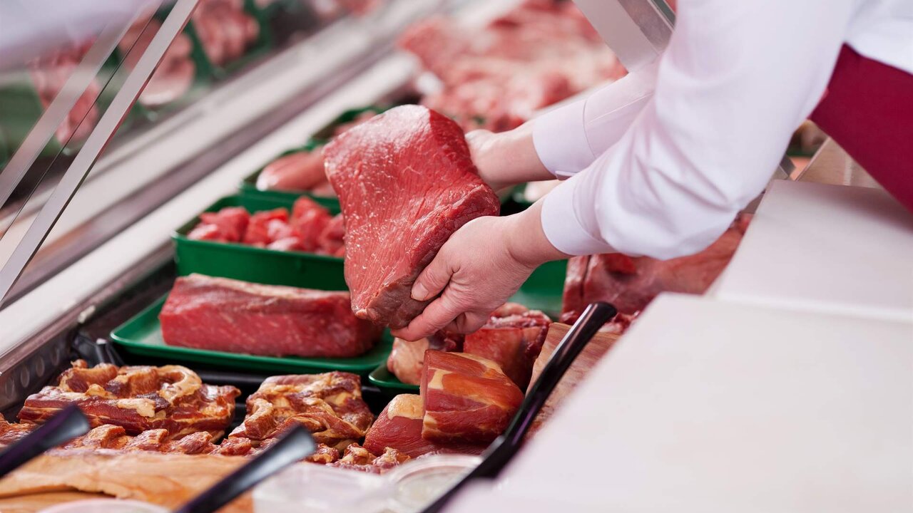 Recurso de carne en una carnicer&iacute;a. (Foto: Europa Press)