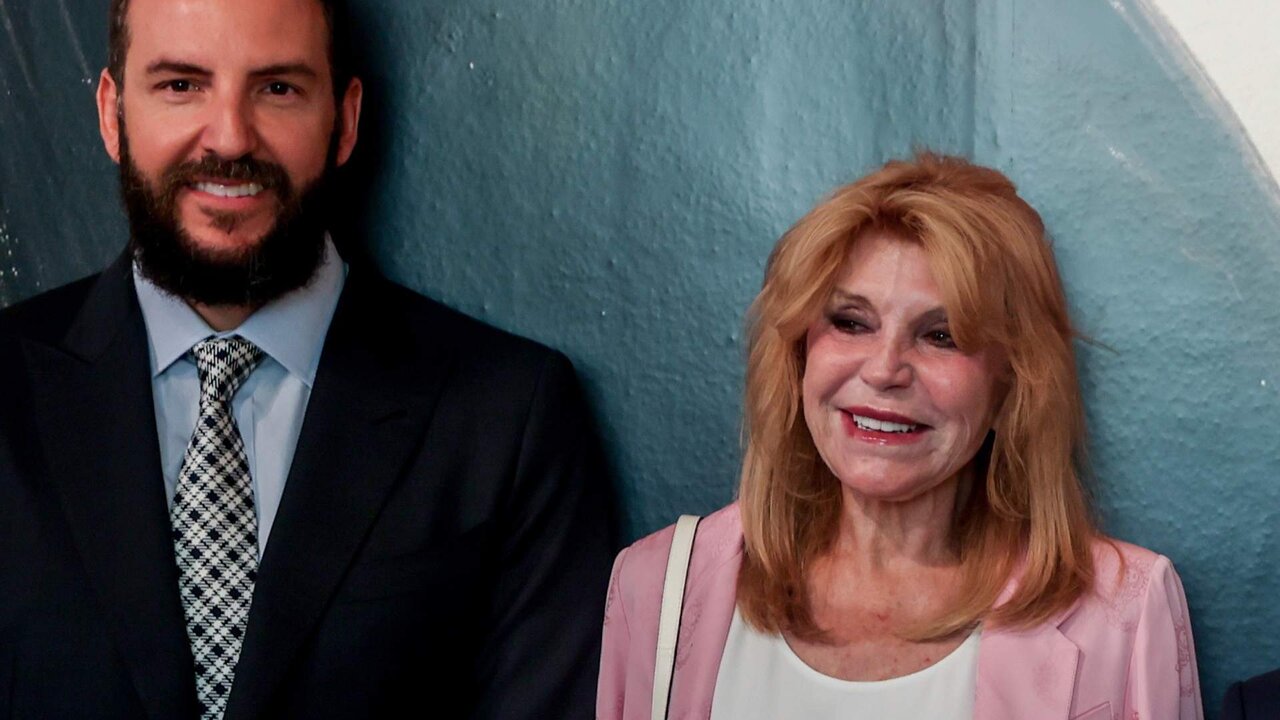 (I-D)  Borja Thyssen-Bornemisza,  la coleccionista Carmen Cervera, el ministro de Cultura y Deporte, Miquel Iceta, y el  pintor y escultor, Alex Katz, asisten a la inauguraci&oacute;n de la exposici&oacute;n 'Alex Katz', en el Museo Nacional Thyssen-Bornemisza, a 10 de junio de 2022, en Madrid (Espa&ntilde;a). El museo presenta por primera vez en Espa&ntilde;a una retrospectiva sobre el pintor norteamericano Alex Katz, una de las principales figuras de la historia del arte americano del sigo XX y precursor del arte pop, que todav&iacute;a sigue en activo.
Ricardo Rubio / Europa Press
(Foto de ARCHIVO)
10/6/2022