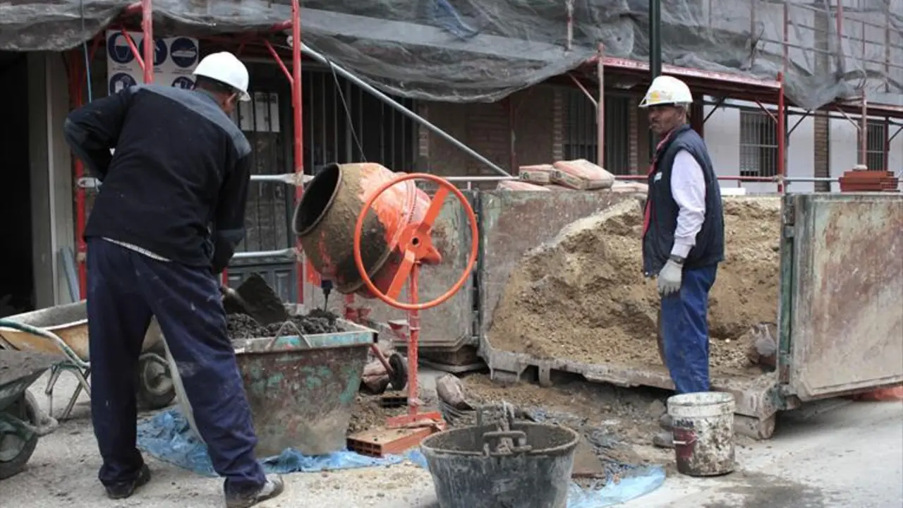 Inmigrantes trabajando en Aragón.