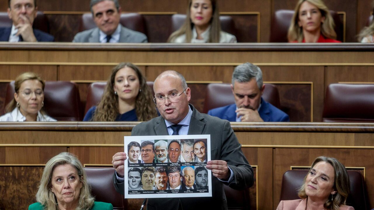 El portavoz del PP en el Congreso, Miguel Tellado, interviene durante una sesi&oacute;n de control al Gobierno, en el Congreso de los Diputados, a 9 de octubre de 2024, en Madrid.