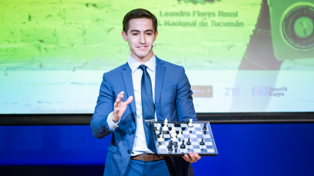 Guinda a dos espa&ntilde;oles, de M&aacute;laga y Lugo que disputan la final a cuatro del Mundial de Oratoria en Buenos Aires