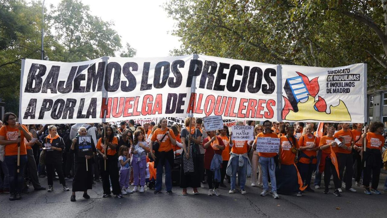 Manifestaci&oacute;n en Madrid para protestar contra los altos precios de los alquileres (Foto: Jes&uacute;s Hell&iacute;n / Europa Press).