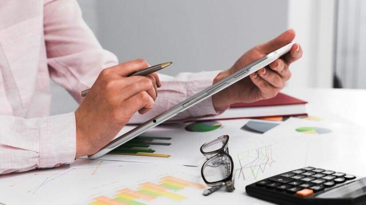 Escoger un buen intermediario financiero te permite realizar operaciones econ&oacute;micas y gestionar inversiones de manera m&aacute;s sencilla