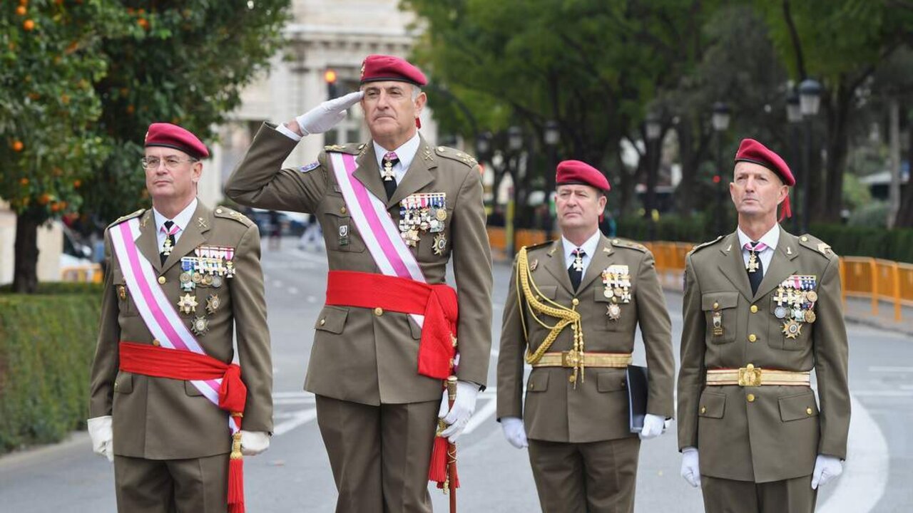 La plaza de Tetu&aacute;n de Val&egrave;ncia y la antigua Capitan&iacute;a General acoge este lunes el acto de celebraci&oacute;n de la Pascua Militar 2025.