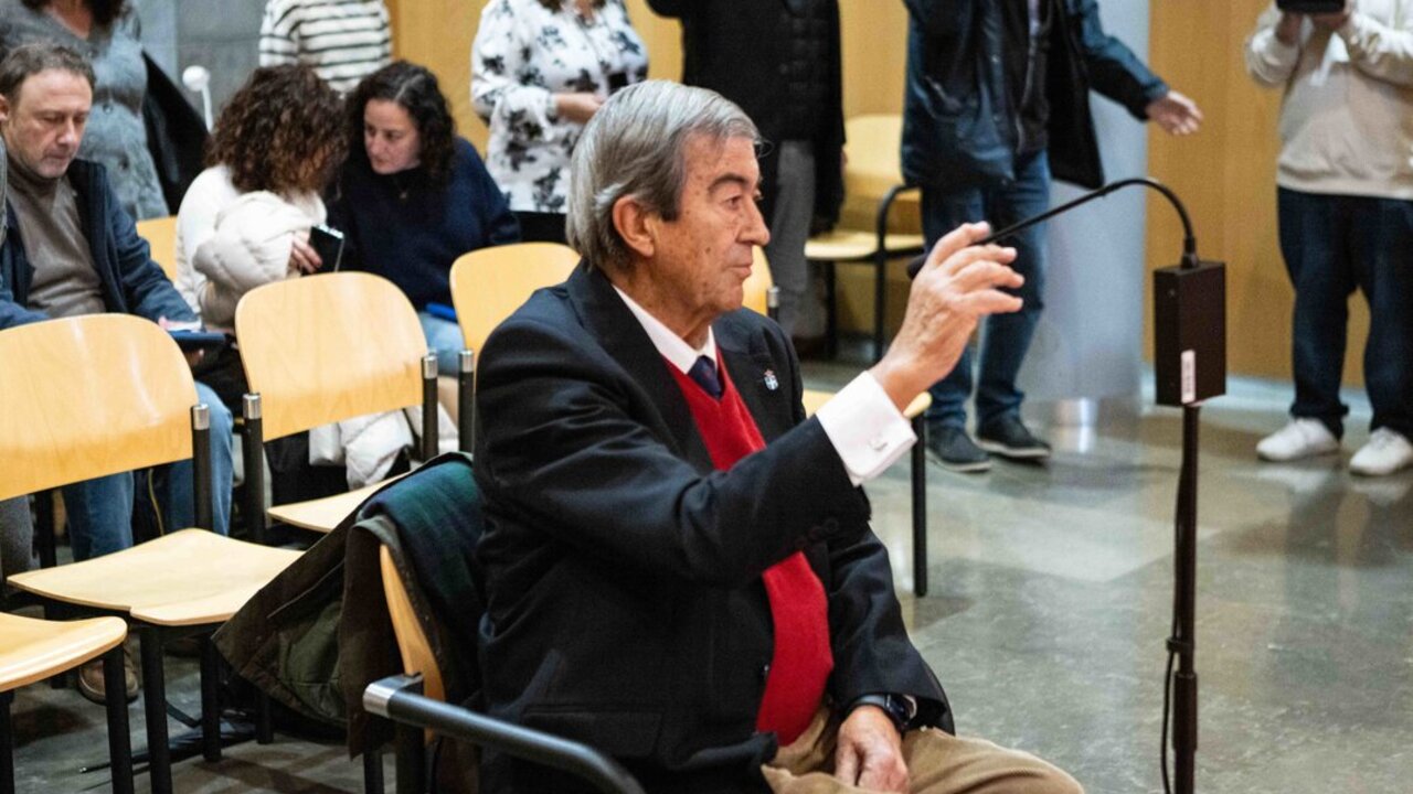 Juicio contra Francisco &Aacute;lvarez-Cascos por apropiaci&oacute;n indebida.