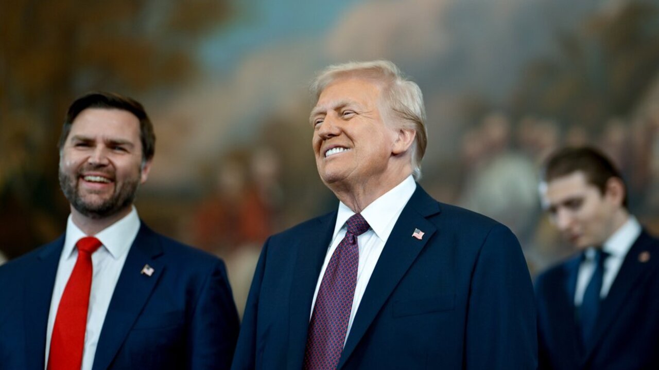 JD Vance y Donald Trump.