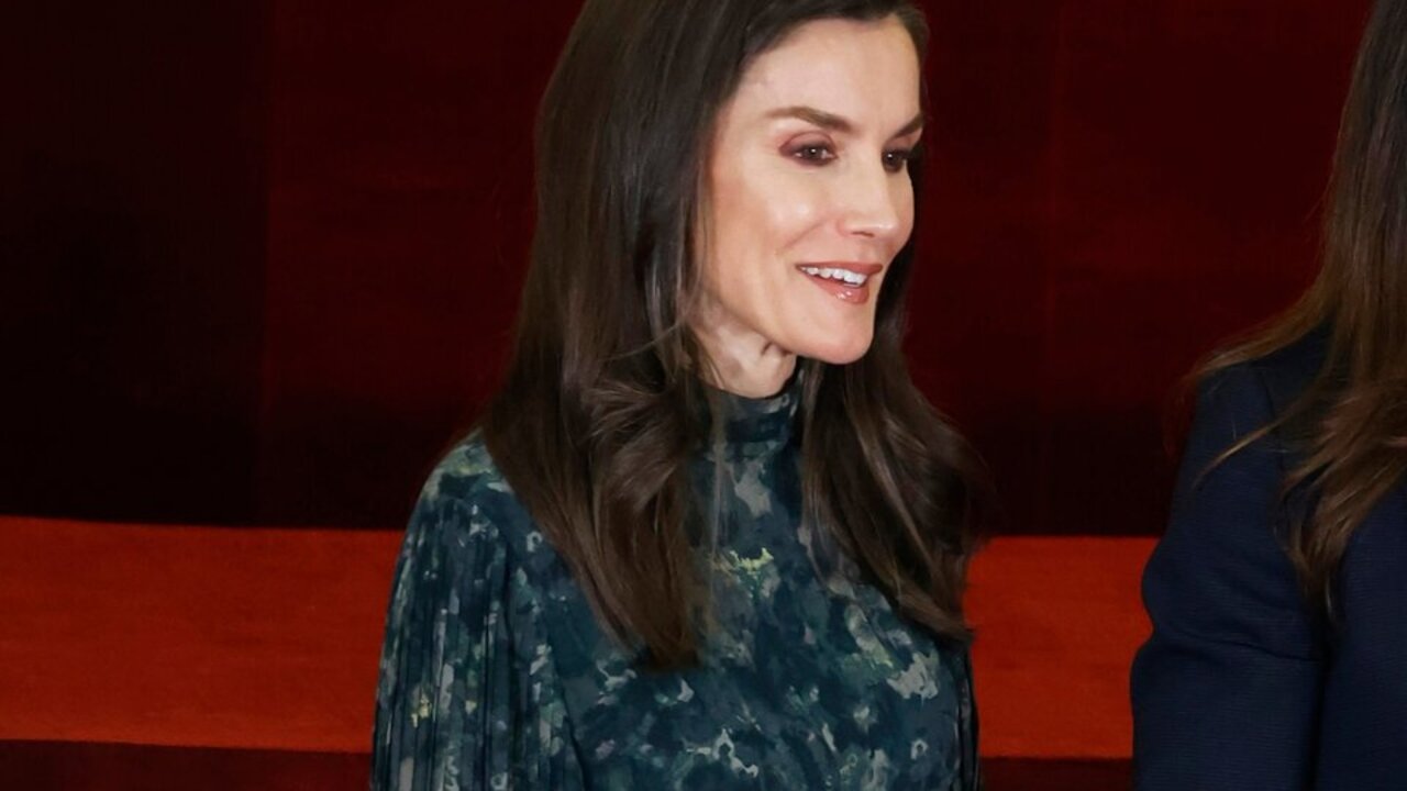 La Reina Letizia entrega el Premio al Joven Talento Cient&iacute;fico Femenino a Ivana Gasulla en la categor&iacute;a de Ciencias Aplicadas a la Tecnolog&iacute;a dentro de los premios de la Fundaci&oacute;n Real Academia de Ciencias de Espa&ntilde;a (FRACE), en el marco del D&iacute;a Internacional de la Mujer y la Ni&ntilde;a en la Ciencia, Mastercard y la Fundaci&oacute;n Real Academia de Ciencias de Espa&ntilde;a, a 11 de febrero de 2025, en Madrid (Espa&ntilde;a).

Antonio Guti&eacute;rrez / Europa Press
FAMOSOS;REALEZA;PREMIOS;REINA;FRACE;CIENCIA
11/2/2025