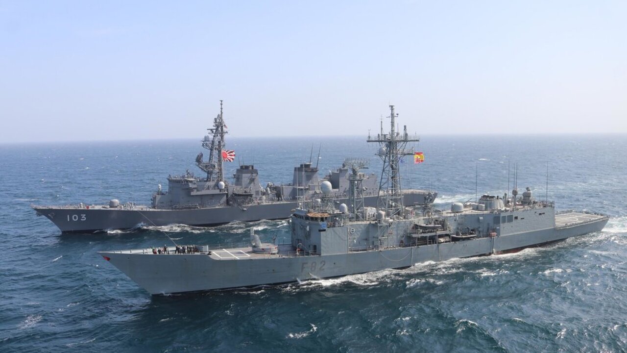 La fragata 'Victoria' de la operaci&oacute;n 'Atalanta'.