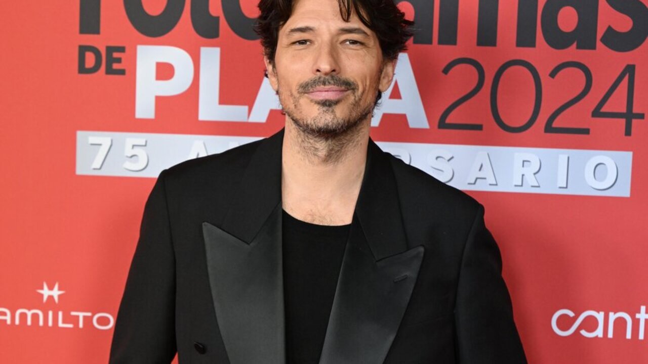 Andr&eacute;s Velencoso durante la entrega de los Premios Fotogramas de Plata 2024 en su 75&ordm; edici&oacute;n, a 24 de febrero de 2025, en Madrid (Espa&ntilde;a). Fotogramas de Plata, los galardones de cine m&aacute;s veteranos de Espa&ntilde;a, homenajear&aacute; a Antonio Banderas en el 75&ordm; aniversario de estos premios.
24 FEBRERO 2025CINE;PREMIOS;GENTE;PHOTOCALL
Jos&eacute; Oliva / Europa Press
24/2/2025