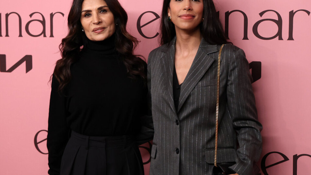 Encarna Salazar y su hija, Carolina Trillo, durante el desfile de la firma, 'Encinar' donde presenta su nueva colecci&oacute;n FW25, a 10 de marzo de 2025, en Madrid (Espa&ntilde;a)
GENTE;DESFILE;MODA
Ra&uacute;l Terrel / Europa Press
10/3/2025