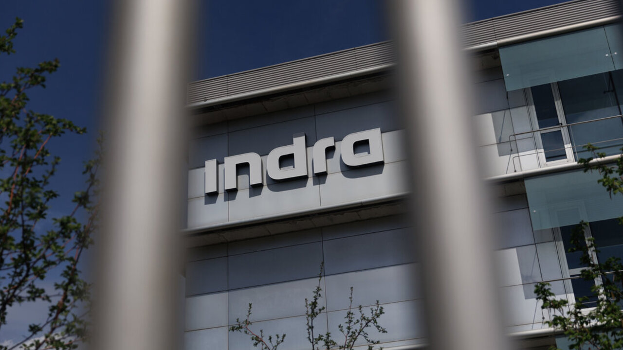 Fachada de la sede de Indra, en Madrid (Espa&ntilde;a)