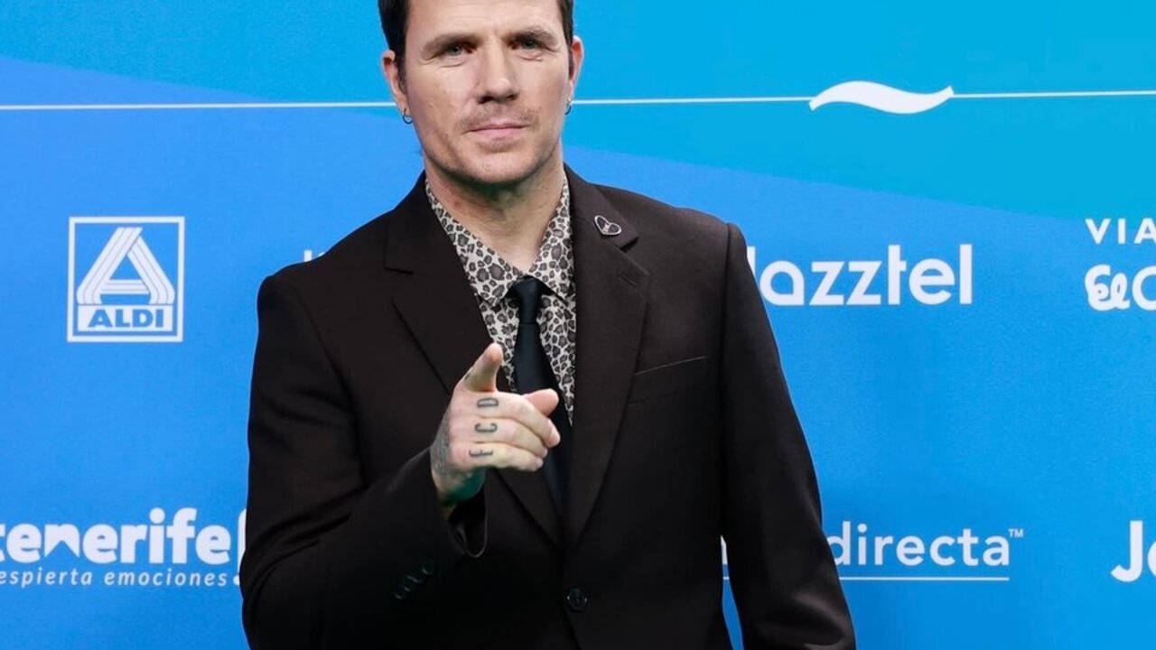 El cantante Dani Mart&iacute;n durante el photocall de los premios Cadena Dial 2025, a 20 de marzo de 2025, en Santa Cruz de Tenerife, Tenerife, Canarias (Espa&ntilde;a). Se trata de la vig&eacute;simo novena edici&oacute;n de los Premios Dial, uno de los eventos m&aacute;s esperados en el mundo de la m&uacute;sica en espa&ntilde;ol.
20 MARZO 2025;GALA;M&Uacute;SICA;PREMIOS;CADENA DIAL;M&Uacute;SICOS;CANTANTES;
Germ&aacute;n Maymo
20/3/2025