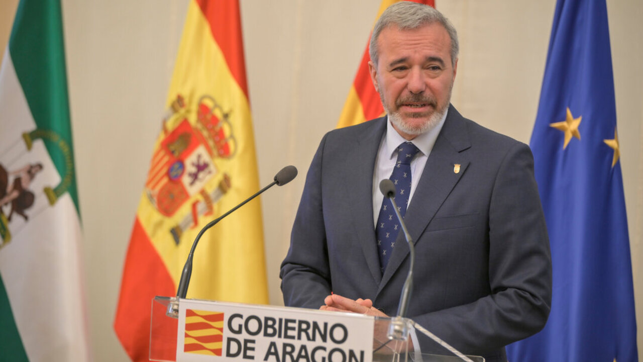 Azc&oacute;n impulsa un cl&uacute;ster militar estrat&eacute;gico en Arag&oacute;n