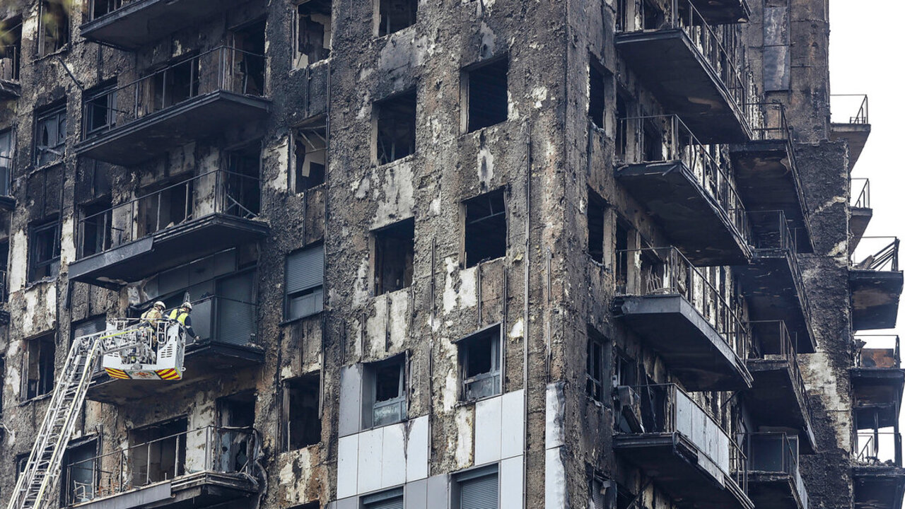 ROBER SOLSONA&hellip;&hellip;.20240225&hellip;.VALENCIA&hellip;&hellip;&hellip;&hellip;.EDIFICO INCENDIO