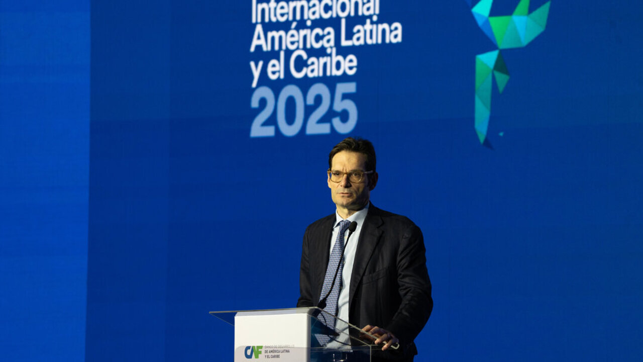 Panam&aacute;, 29 de enero 2025,  Joseph Oughourlian, Presidente de Grupo PRISA durante la ceremonia de inauguraci&oacute;n del Foro Econ&oacute;mico Internacional Am&eacute;rica Latina y el Caribe 2025. Lugar, fecha, personaje (Jos&eacute; Ra&uacute;l Mulino) &ndash; cargo ( presidente de Panam&aacute; ) &ndash; acci&oacute;n (durante la ceremonia de inauguraci&oacute;n del Foro Econ&oacute;mico Internacional Am&eacute;rica Latina y el Caribe 2025).