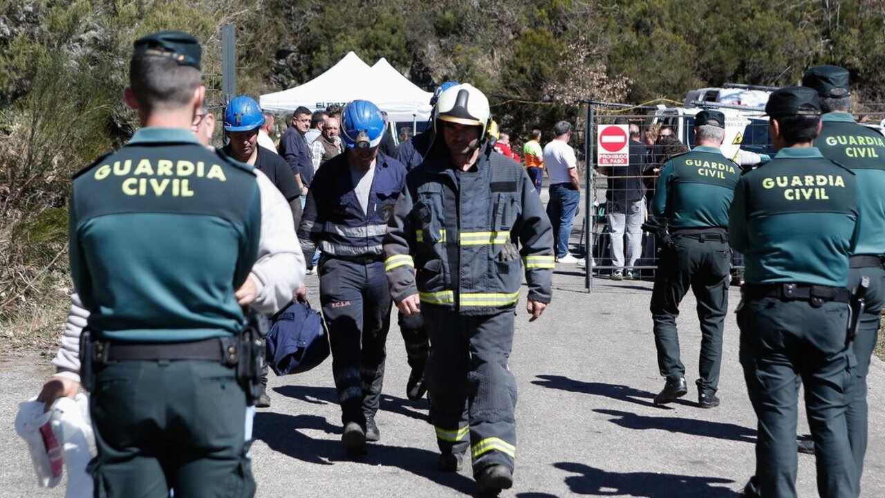 Cerredo, Dega&ntilde;a, Asturias. Cinco muertos y cuatro heridos tras la explosi&oacute;n ocurrida en la mina de carb&oacute;n de Cerredo. El accidente ha ocurrido en torno a las 9:30h de la ma&ntilde;ana por causas que se desconocen