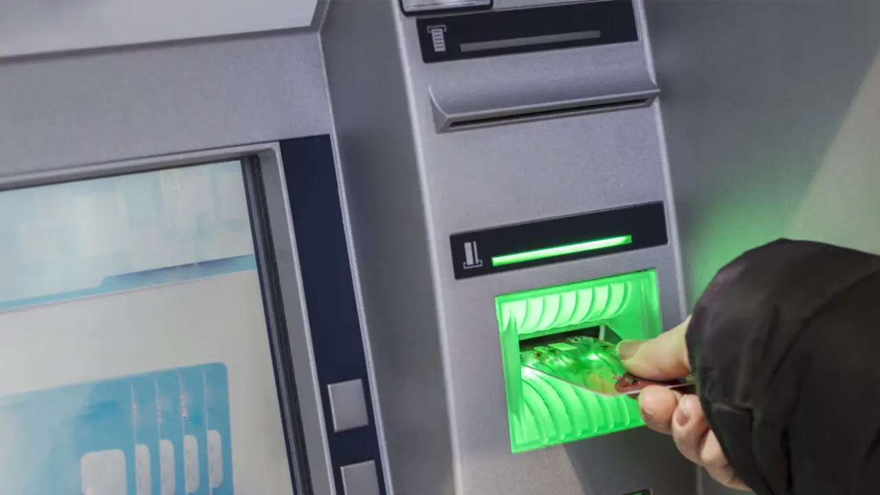 Hacienda refuerza control sobre cajeros automáticos