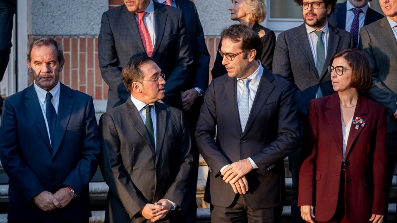 El ministro de Asuntos Exteriores, Uni&oacute;n Europea y Cooperaci&oacute;n, Jos&eacute; Manuel Albares, y el ministro de Econom&iacute;a, Comercio y Empresa, Carlos Cuerpo (Firma: A. P&eacute;rez Meca / Europa Press).